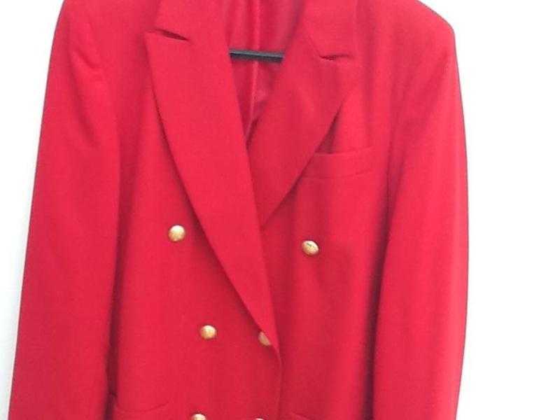 RED BLAZER