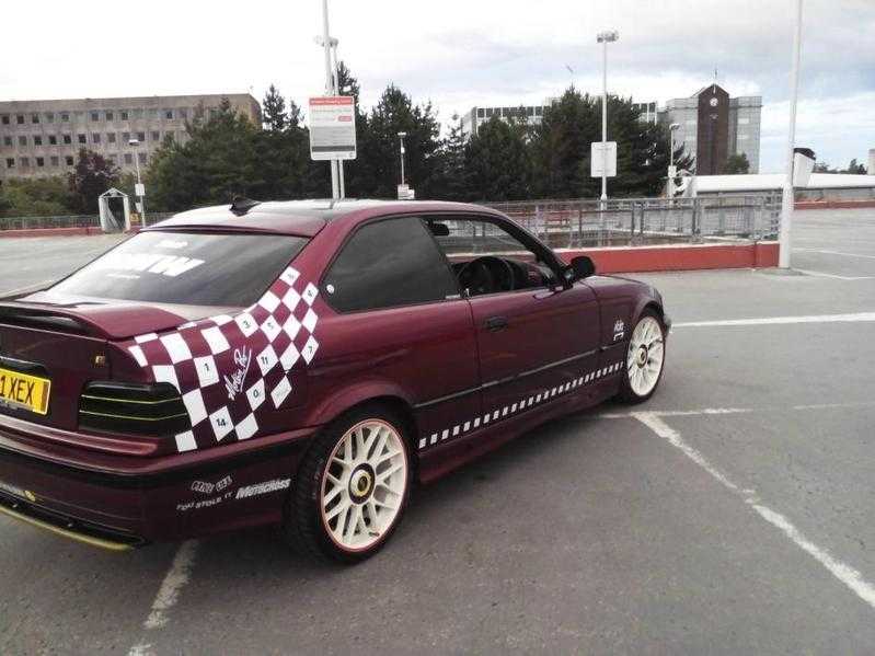 Red BMW E36... Rare...