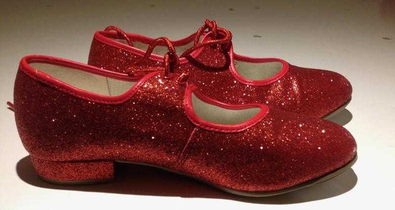 RED GLITTER TAP SHOES 13