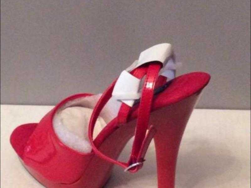 RED PARTY HEELS