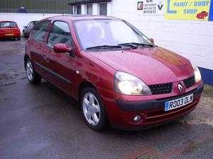 Red Renault Clio