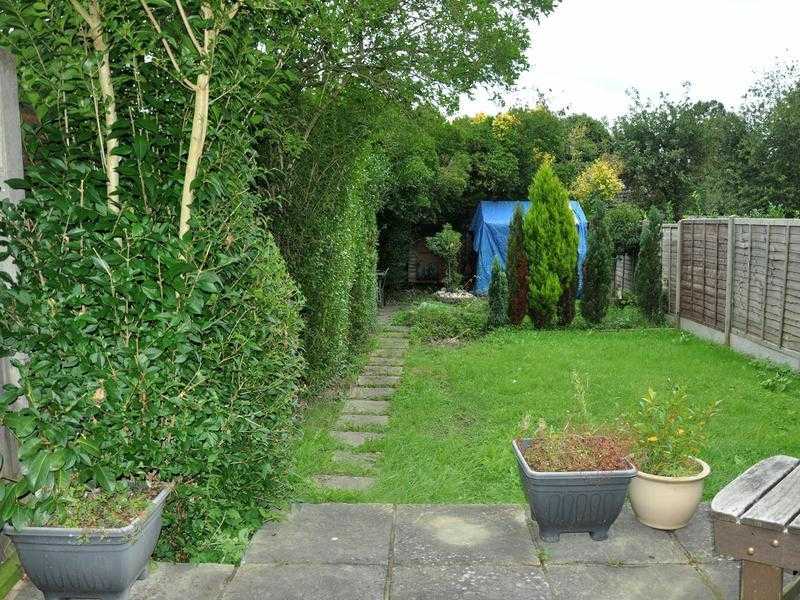 Redecorated One Bed Flat with Private Garden in Reigate, Surrey