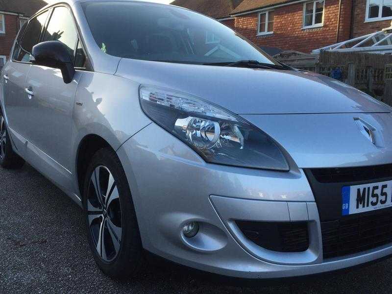 REDUCED - Renault Scenic 2011