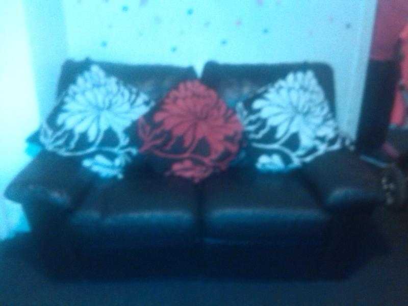 REDUCED2amp3 seater reclining leather sofas