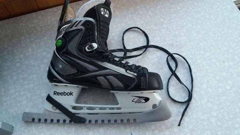 Reebok 16K Pump Ice Hockey Skates - size 8.5D - Professional skates