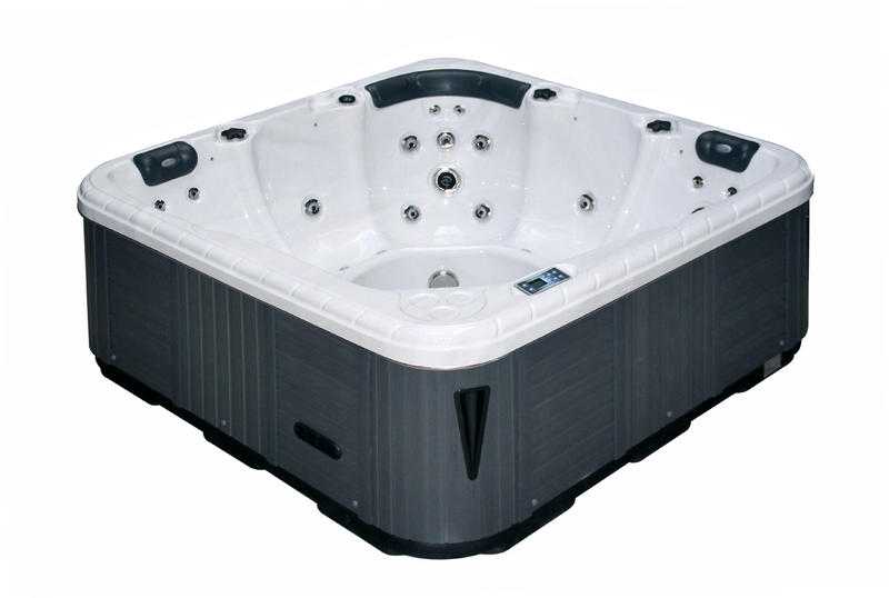 Relax Hot Tub