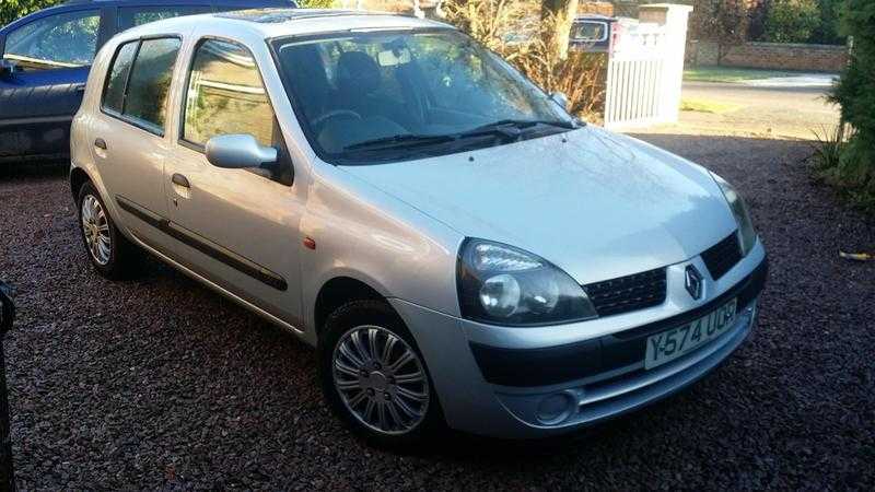 Renault Clio 1.2 16v 5 Door- Mot August 2016