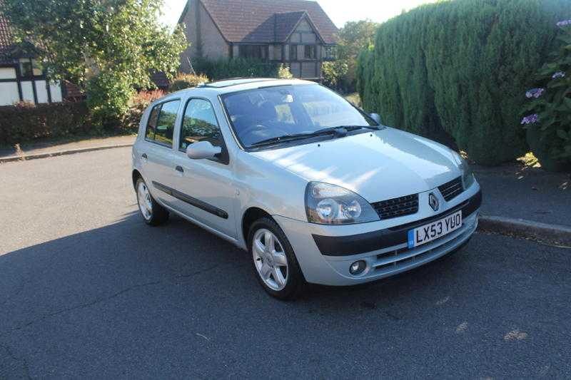 Renault Clio 1.2 Dynamique  Mot Sep 2107 60,000 Miles