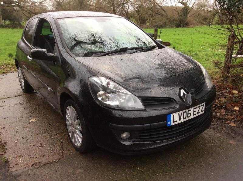 Renault Clio 1.6 2006 Black Metallic