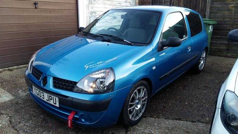 Renault Clio 2003 1.2 Ideal first car