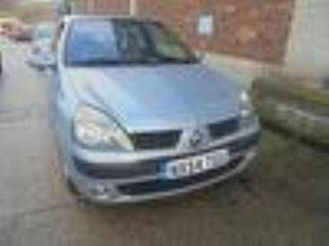 Renault Clio 2004