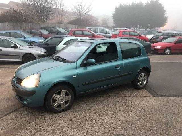 Renault Clio 2004