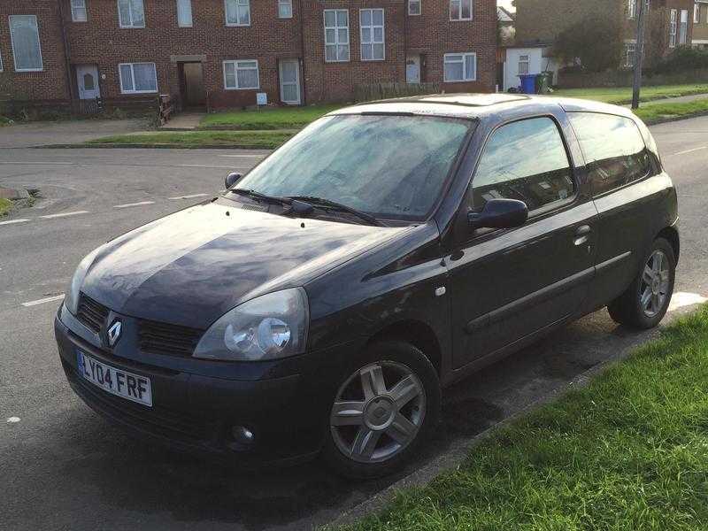 Renault Clio 2004 72,000 miles