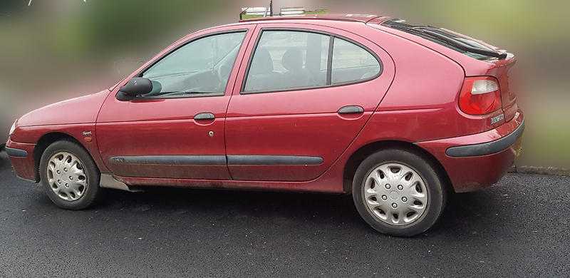 Renault Megane 1.4 16v Authentique 5dr, Red (Y) 2001