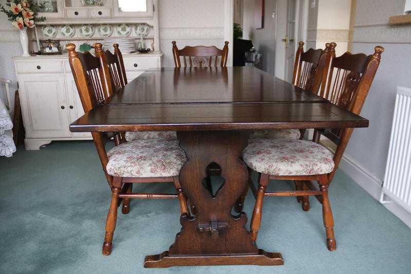 Retro Dark Oak Dining Table and 6 Chairs, Great quality, used but in good condition