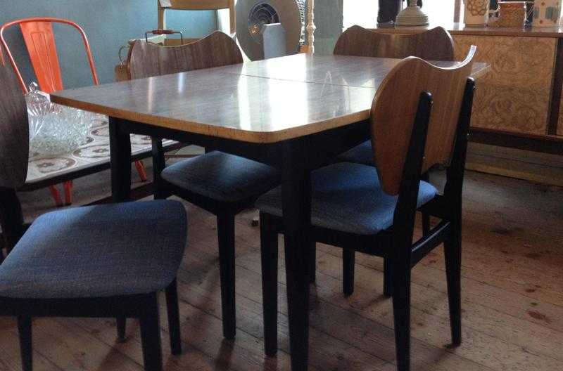 Retro dining suite