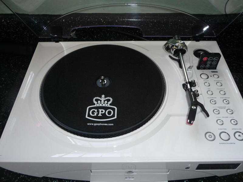 RETRO GPO JIVE TURNTABLE