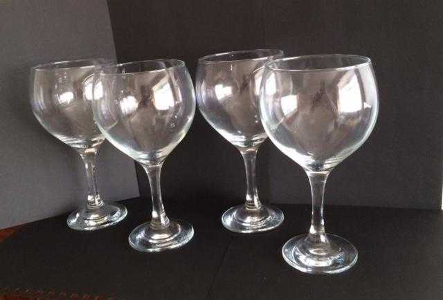 Retro large wine glasses