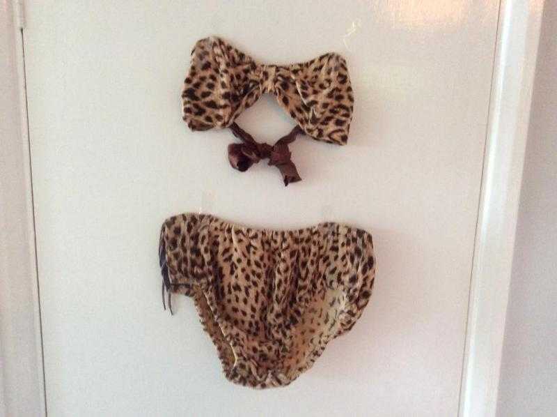 Retro leopard print bikini.