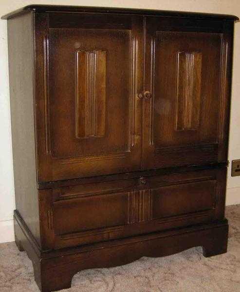 RETRO TV STEREO PC CABINET SOLID OAK  70 Reduced