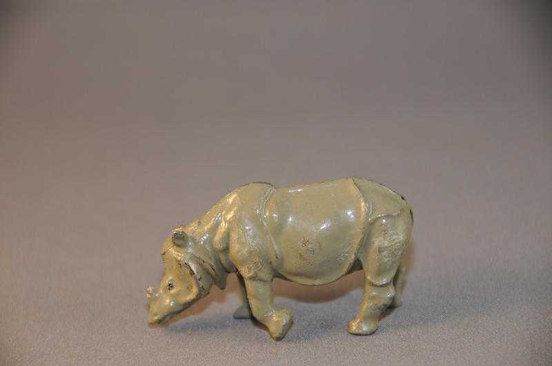 Rhinocerous Vintage 1946 - 1959 Britains Ltd. Hollow Cast Lead Toy Wildlife Animal Model No.951 Zoo
