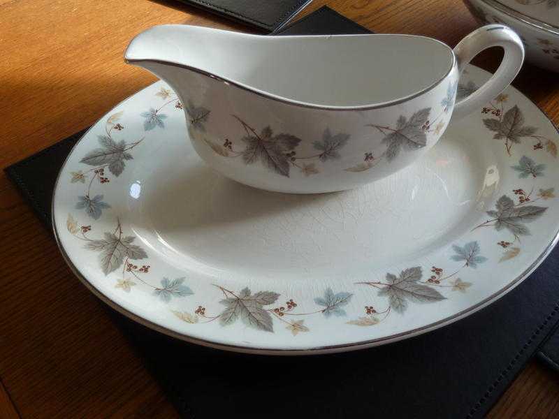 RIDGEWAY WHITE MIST VINEWOOD SINGLE ITEMS DINNER SERVICE