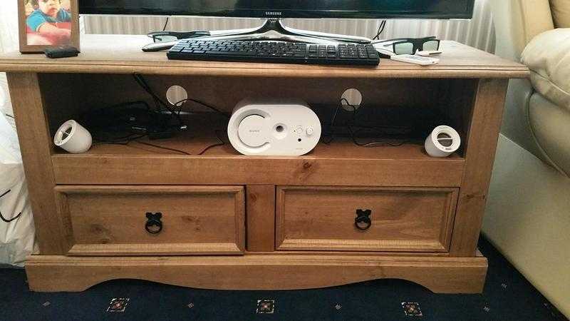 Rio deluxe TV Stand