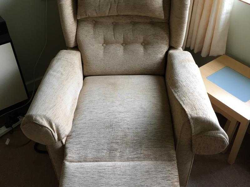 Riser Recliners With Massage Function