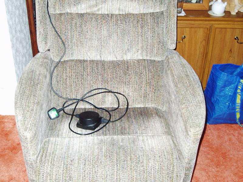 Riserrecliner chair.