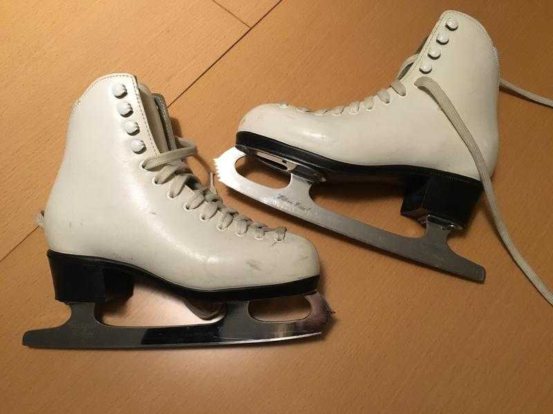 Risport Etoile white leather ice skates