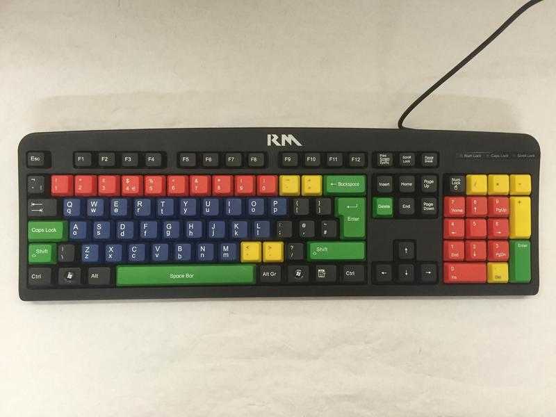 RM ACCURATUS EASY LEARNING COLOUR CODED QWERTY KEYBOARD