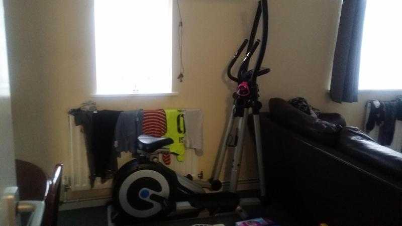 Robert black 2 in 1 exercise bike