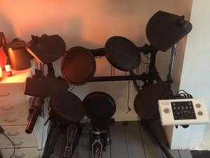 Rock ironic DD502 electric drum kit hardly used.