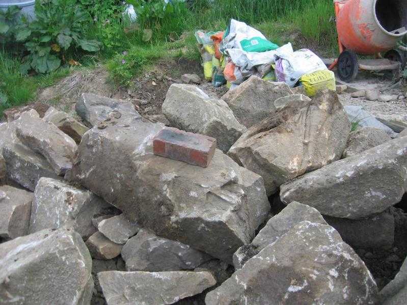 Rockery stone