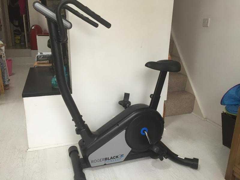 Roger Black Fitness Gold exercise bike (only used 3 times)