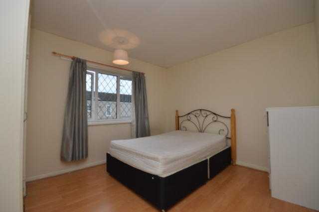 Room to let in Crawley