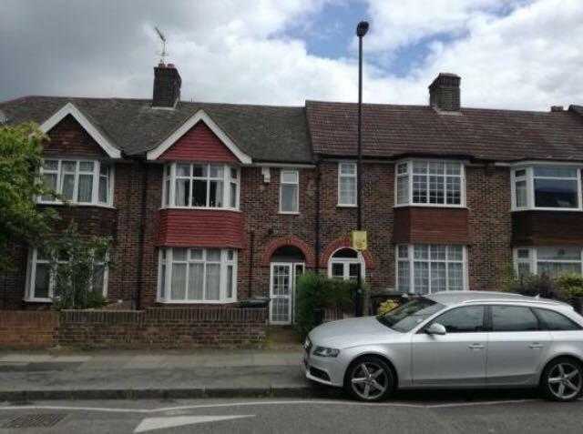 Room To Rent - Catford - 550pm