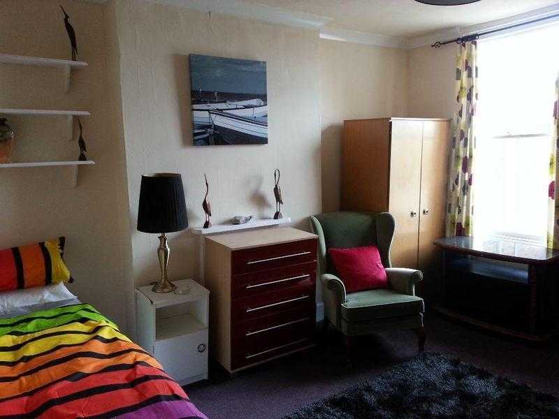 Room to rent close to Eastbourne town centre and seafront