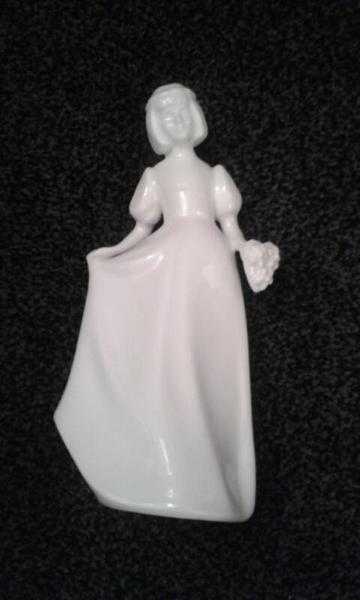 Royal Doulton Bridesmaid HN3280 (1990)