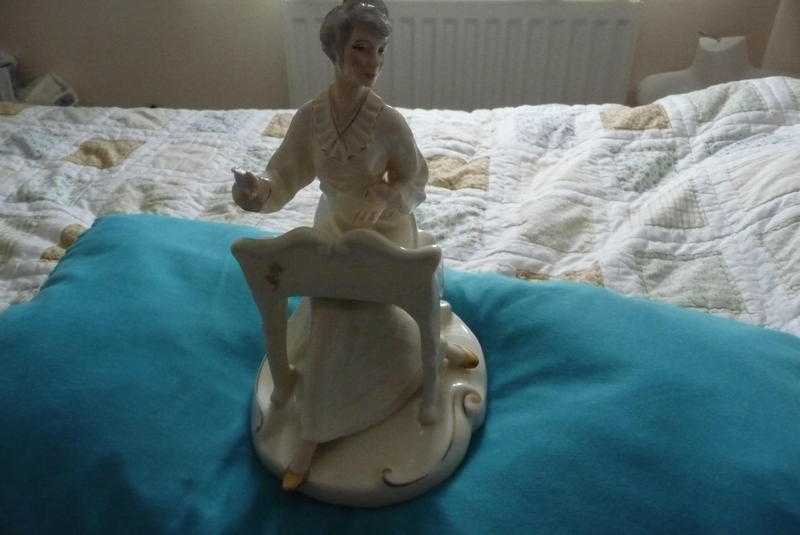 ROYAL DOULTON FIGURE