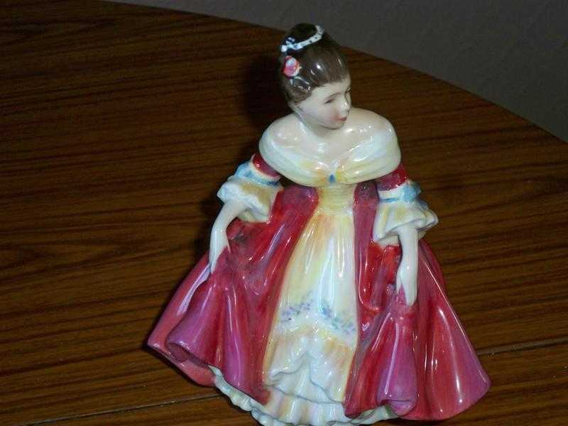 ROYAL DOULTON FIGURINE