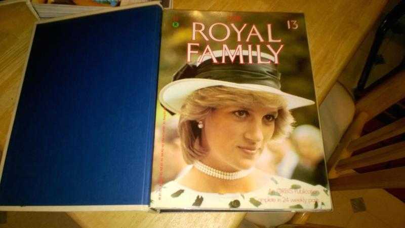 Royal Family magazine set