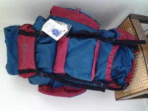 rucksack with 2 person picnic setting