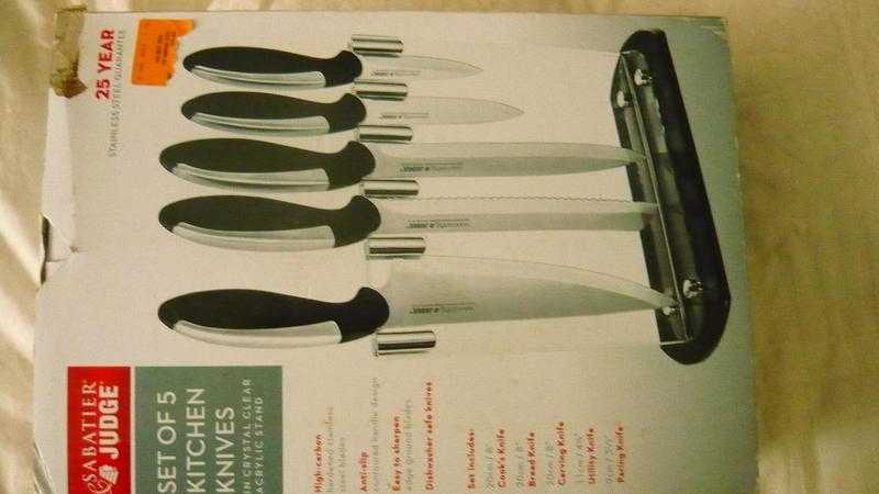 SABATIER JUDGE KITCHEN 5 KNIFES NEW ACRYLIC STAND HOLDER new boxed unwanted gift