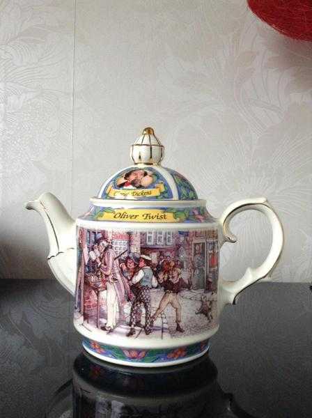 Sadler OLIVER TWIST TEAPOT