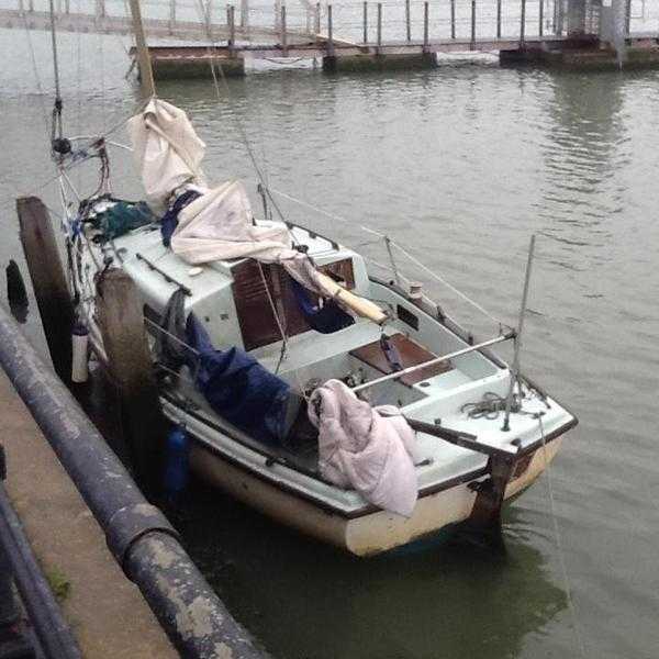 SAILING BOAT With INBOARD ENGINE FOR SALE