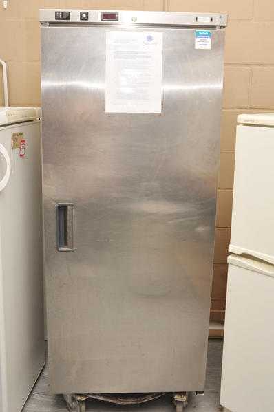 SALE NOW ON Commercial Fridge - Free To Collector - Local Delivery 19