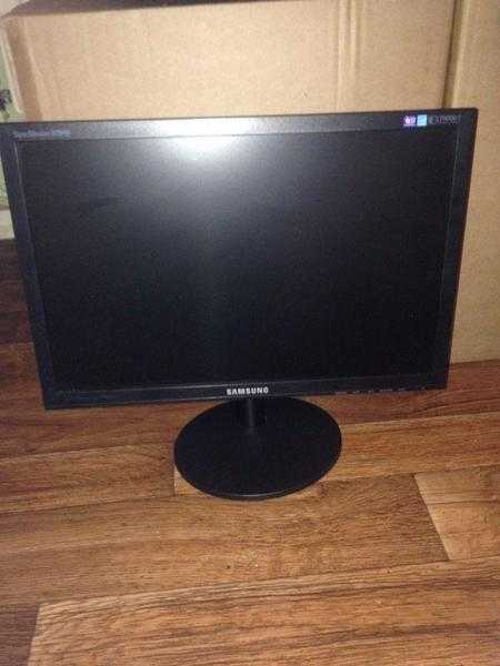 Sale or Swap Samsung LCD monitor swap for a Beats headphones