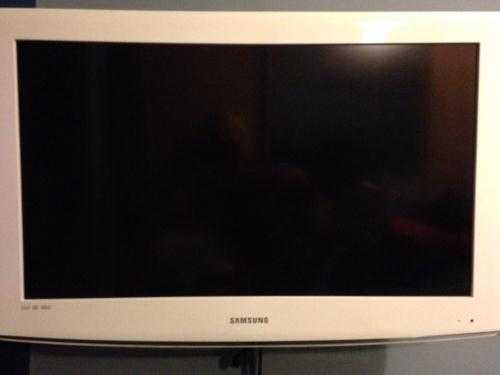 Samsung 32 LCD TV