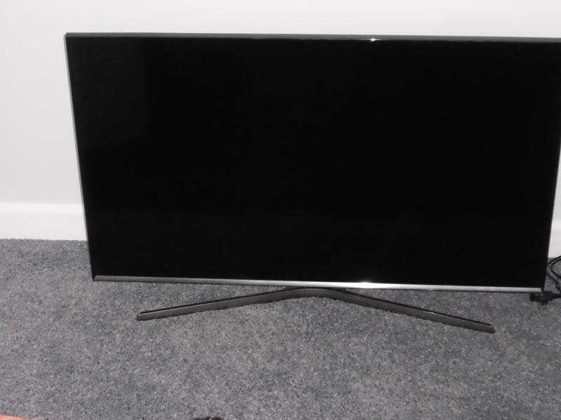 SAMSUNG 43quot FLAT SCREEN TV